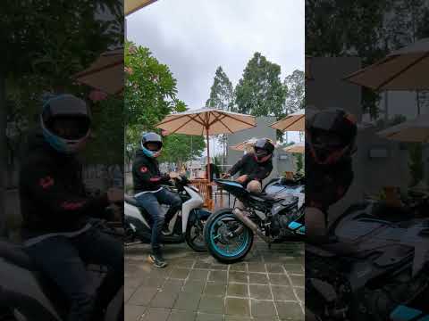POV CEWE TAHU MOTOR SPORT MAHAL !! 😎 #ducati #v4 #kawasaki #yamaha #r6 #zx25r #bike #sports