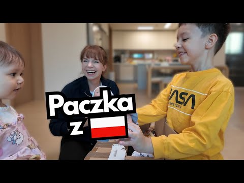 Otwieramy paczkę z Polski w Korei