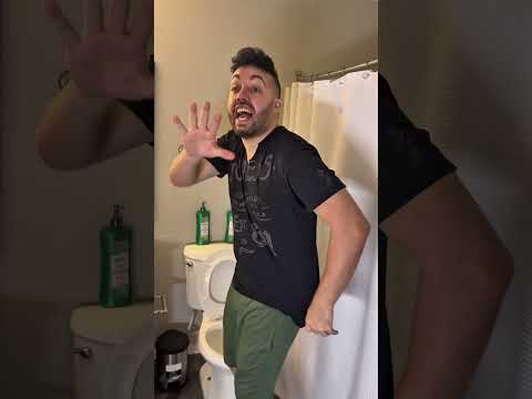Te demoras mucho en el baño? comenta 👇🏻