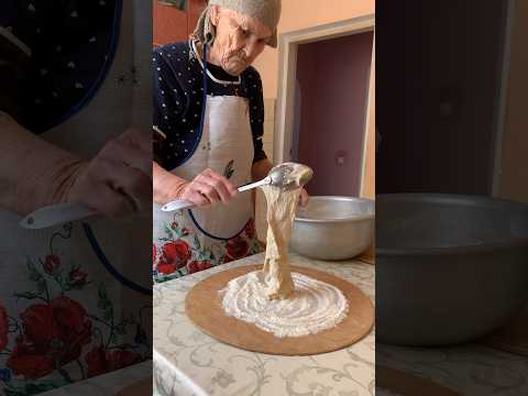 Бабушка наготовила пирогов❤️. Мой тг dnevnikutekai