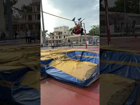 #polevaulter #shorts #army#subscribe #youtubeshorts #trending #olympicsport #olympics