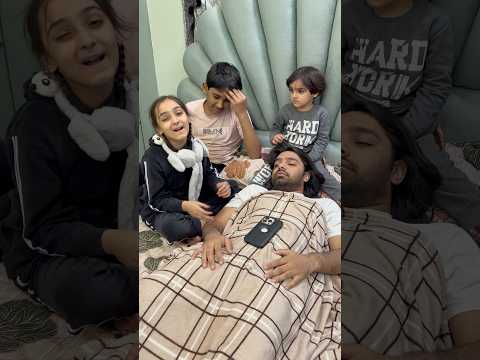 Duniya me kya chal raha hai ye🥺🙄 #shorts #comedy #shadab5star #funny #ytshorts #trending #fun #yt