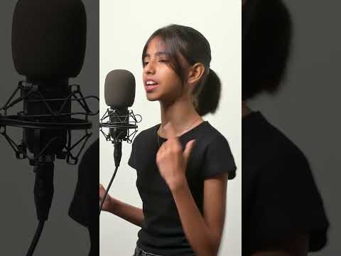 Hips Don't Lie | Cover by - Anukriti @Shakira #hipsdontlie #cover @anukriti