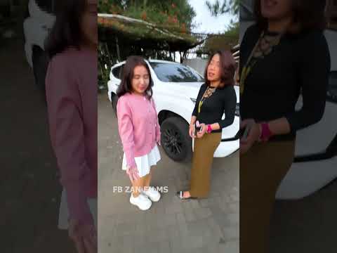 Kok ada cewe kayak gini !?