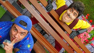 Luccas e Gi entram no porão do HELLO NEIGHBOR