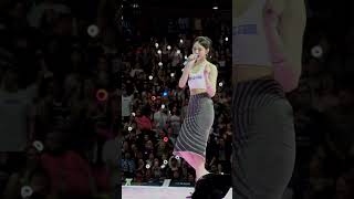 TZUYU Looks Beautiful During Encore in Denver ✨ #twicelive(cr.og)