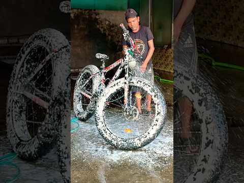 Fatbike Me Pehli Baar Nitrogenโฆ Tyre Udne Wala Tha! ๐ #shots #ytshorts #imranmtb #cycle #fatbike