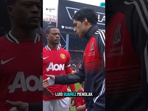 suarez evra handshake / menolak berjabat tangan || JendelaFootball #football #shorts #sepakbola