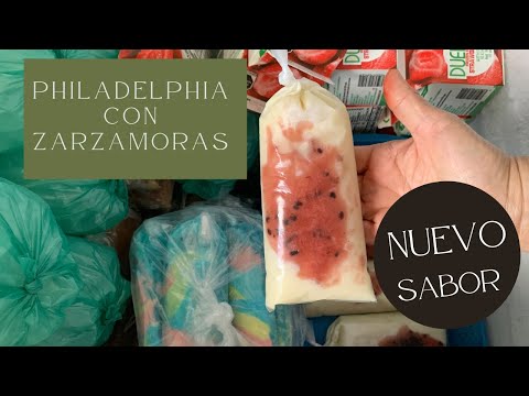 Haciendo helados de queso con zarzamora