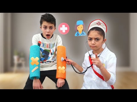 Heidi & Zidane डॉक्टर के कार्यालय जाने से नहीं डरना सीखते हैं | Hindi kahaniya