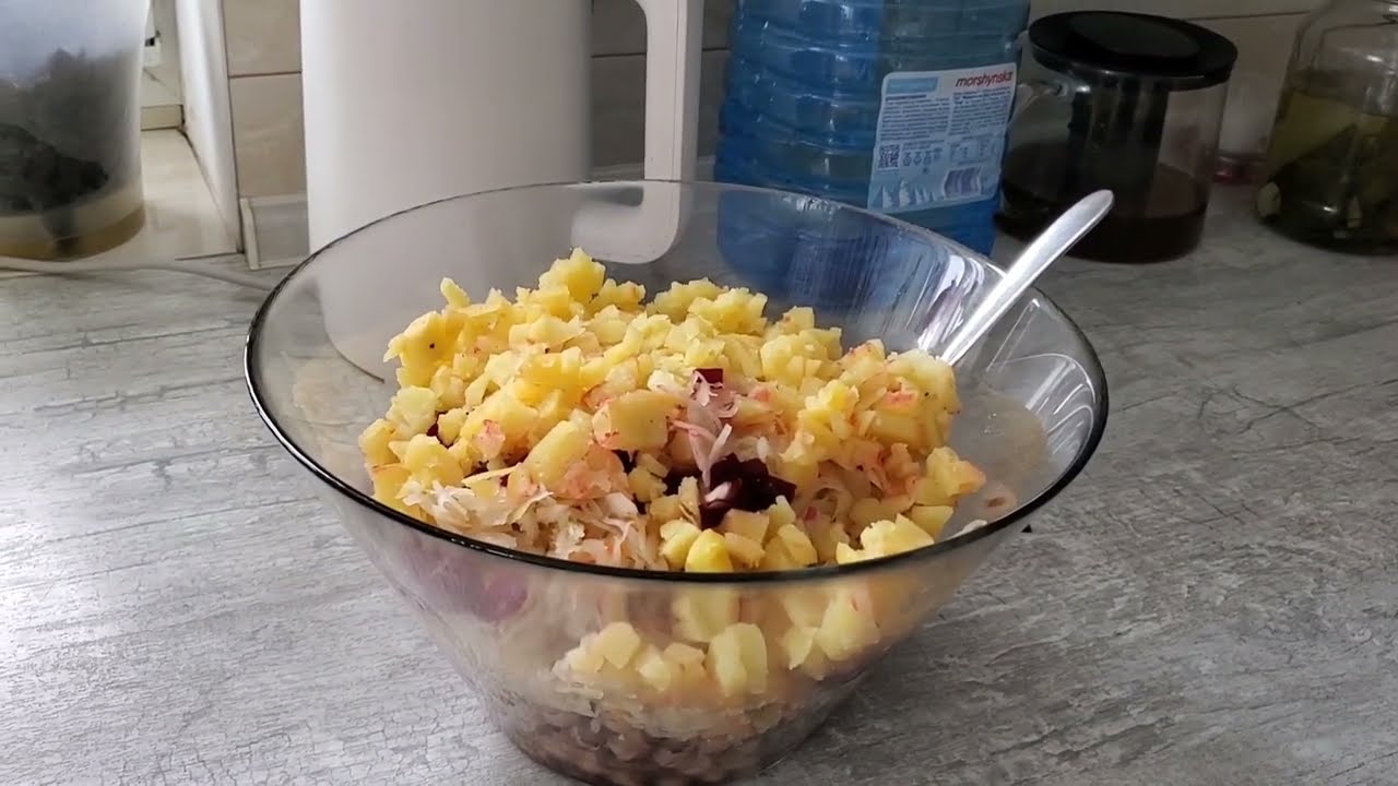 Приготовили вкусный салат! Пересадили цветы! Ждём Надю в гости
