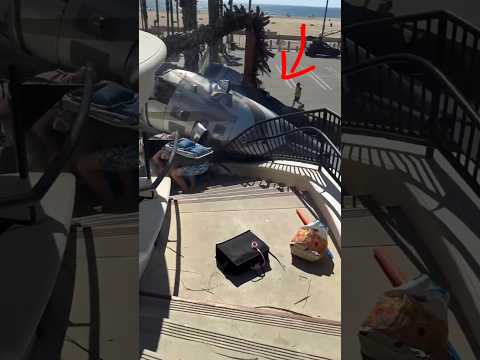 طياره هليكوبتر بتوقع امام اعين الناس 😨