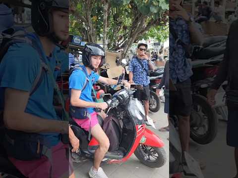 bule naik motor