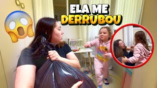 JOGUEI NO LIXO TODOS BRINQUEDOS DA DIVA | *ela me empurrou*