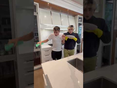 ANTO NON SA AIUTARMI…😭