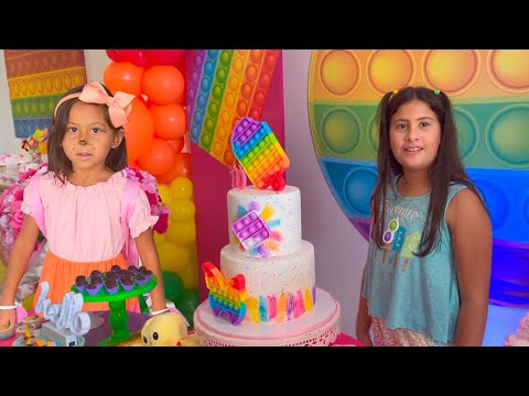FUI NA FESTA DE POP IT DA MARIA CLARA! Ft. Familia Maria Clara e JP (Compilação)