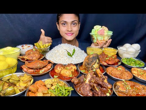 Mutton Curry Chicken Curry Egg Curry Fish Curry Crab Curry Rice Prawn Curry Rasmalai Rasgulla Eating