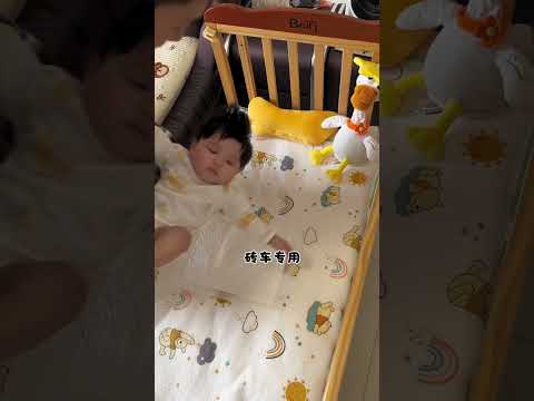 [01]_后爸妈独自带娃的第天 这个年龄段的宝宝只对吃的感兴趣。万物皆可吞后带娃 记录真实