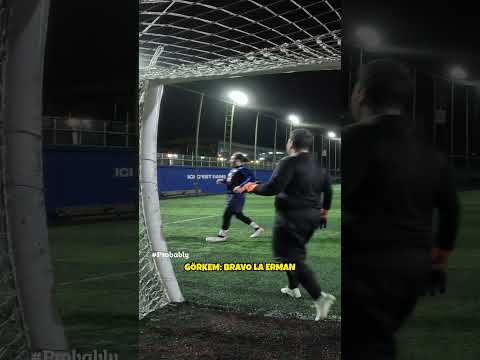 GÜVEN VEREN SAVUNMA HATTI | KALECİ GÖZÜNDEN HALI SAHA #halısaha #futbol #probably