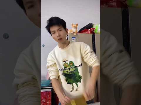 Wow cute cat funny moments #viralvideo #wowkidz #youtubeshorts