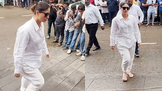 Kareena Kapoor Arrive To Support Her Friend Malaika Arora In Her Tough Time@ L@$T Rite Of Her Father