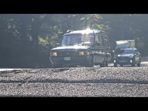Remote Control Car Discovery1 - creek rock crawling action
