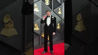 #badbunny con este look fue el ganador de los #grammys