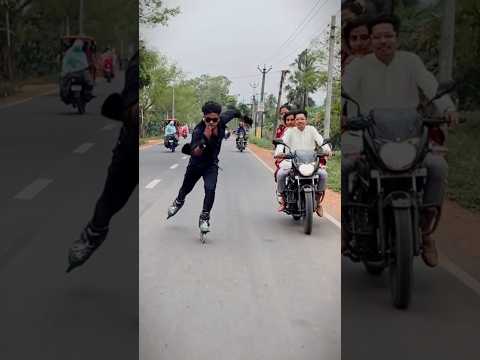 Gulabi sare🩷 #brotherskating #skating #skater #girlreaction #publicreaction #balurghat