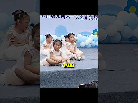 Mom Helps Daughter in Pain 🥹