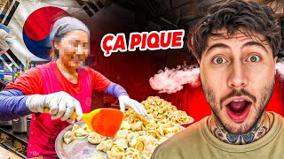 La STREETFOOD en Corée du Sud ne blague pas du tout ! 🇰🇷 (le truc le plus piquant de ma vie🔥)