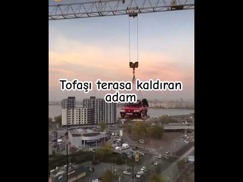 Ohaa adama bak hasta ya😁 tofaşı evinin terasına kaldırmış 😀😀😀 #tofaş #car #keşfet