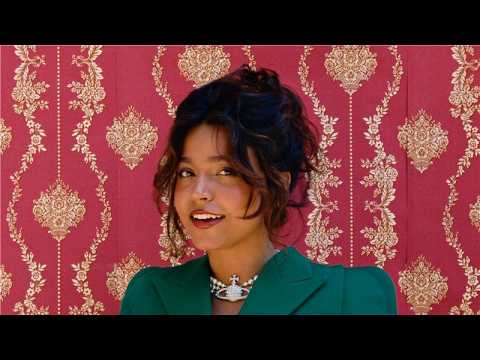 Mari Froes x TRINIX - Vaitimbora (Official Music Video)