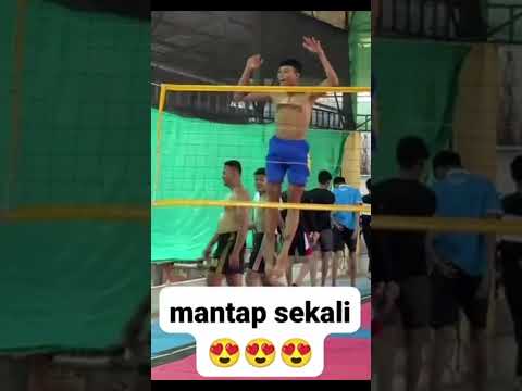 ringan banget #shortvideo #volleyball #fypシ゚viral #semuaorang #cover
