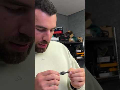 Este hacha de supervivencia esconde varios SECRETOS ⚒️😱