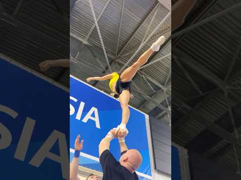 💪🏻💪🏻💪🏻 #кузнецовы22 #cheerfamily #Чирсемья #спортивнаясемья #семья #отецисын #семья #cheerekb