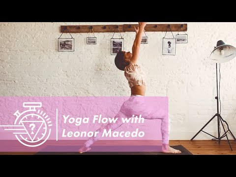 10 Minute Yoga Flow with Leonor Macedo| #GUESSActive