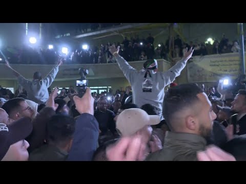 Palestinians celebrate release of prisoners | فلسطینیان رهایی زندانیان از سوی اسرائیل را جشن گرفتند