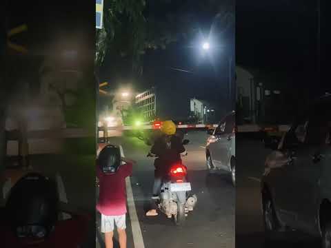 KENAPA GAK BISA SABAR DIKIT SIH