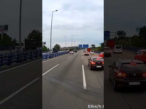 I almost had a heart attack. #shorts #truckdriver #dashcam #trucking #trucker #truckvlog #lkw #lorry