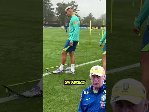 Ancelotti no treino da seleção não tem brincadeira 😏#selecaobrasileira #futebol