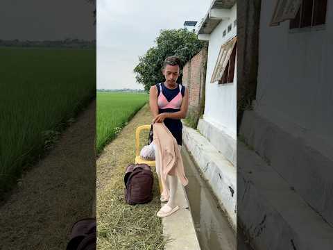 Rika Memakai Kostum Kedokcantik