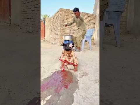 Bachi ki anokhi madad krdi #trending #shortvideos