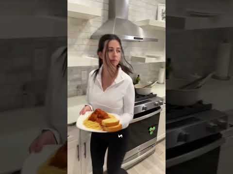 Now you don’t get an apology or dinner! #couple #couplecomedy #marriage #shorts #funny