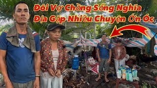 Ly kỳ chuyện tình đôi đũa lệch Vợ U50 Chồng U40 sống trong nghĩa địa ai thấy cũng Ớn Óc