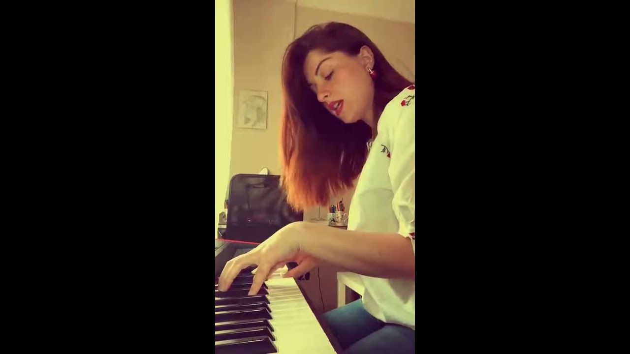 Lorella Falcone