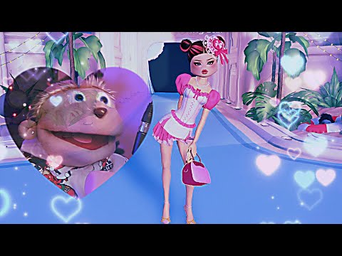 I'M IN LOVE...I HAD TO SING TO HER | Roblox Dress To Impress