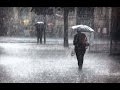 بالفيديو: أمطار غزيرة تغرق شوارع القاهرة