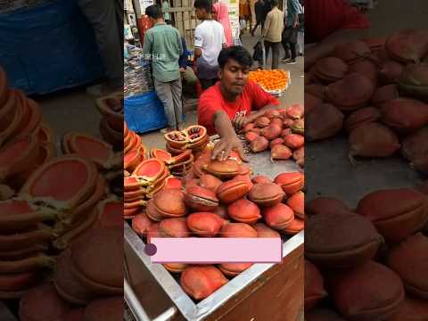 Di jalanan Bangladesh, banyak yang jual “buah unik”… tapi isinya bikin kaget! #shortsfeed