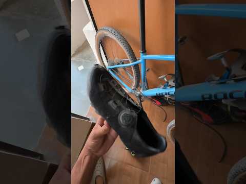 These Cycling shoes are very expensive๐ณ๐ณ #bike #mtb
