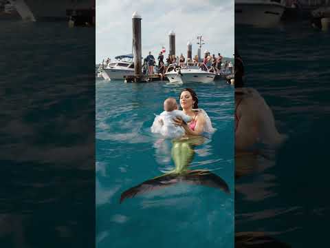 Mermaids are like fairies in the sea, with graceful and beautiful figures